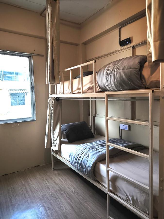 Youyen Hostel バンコク都 エクステリア 写真
