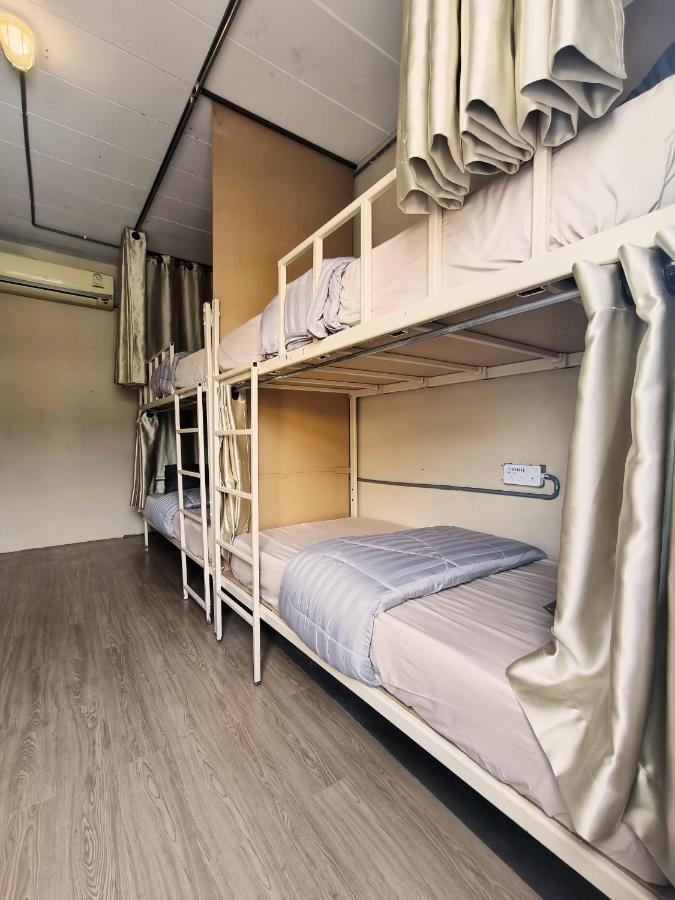 Youyen Hostel バンコク都 エクステリア 写真