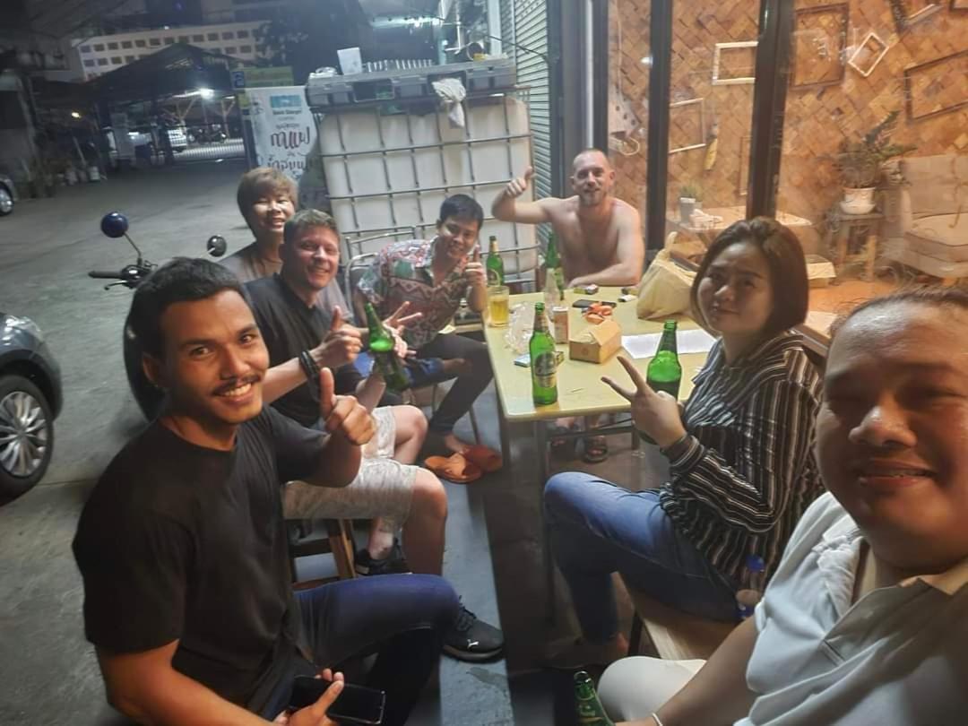 Youyen Hostel バンコク都 エクステリア 写真